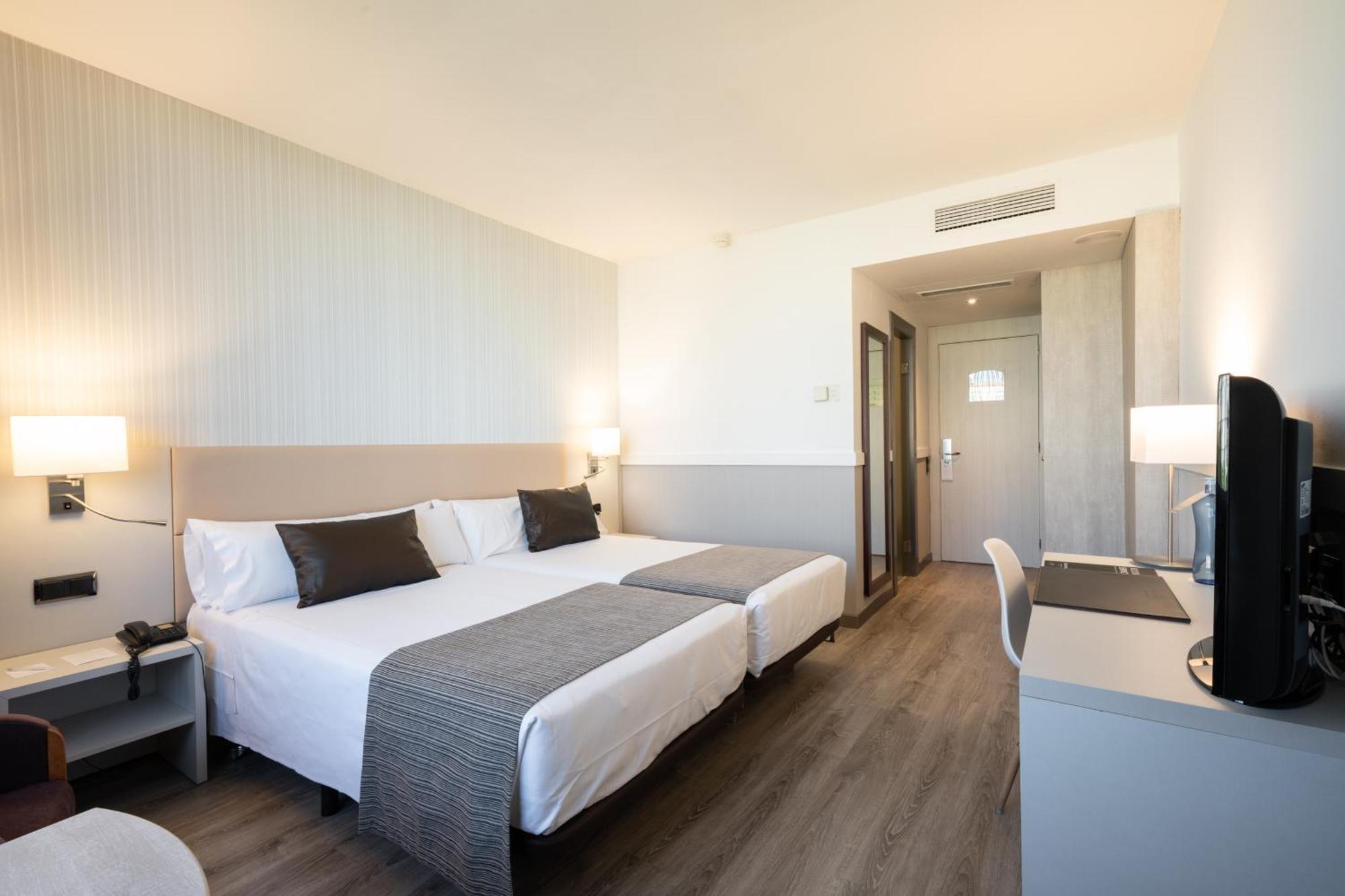 Catalonia Gran Hotel Verdi Sabadell Room photo